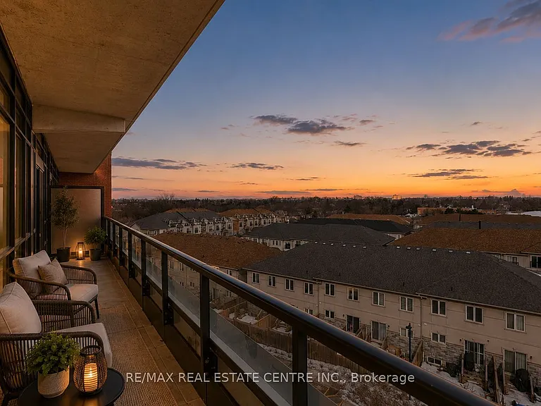1010 Dundas St E #Penthouse 17 — Photo 34