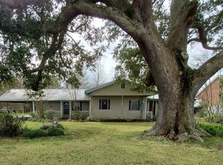 6810 John Lewis Rd, Jeanerette, LA 70544