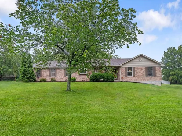 44 Weis Ave, Ballwin, MO 63011