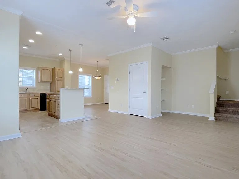 Keys Lake Villas — Photo 6