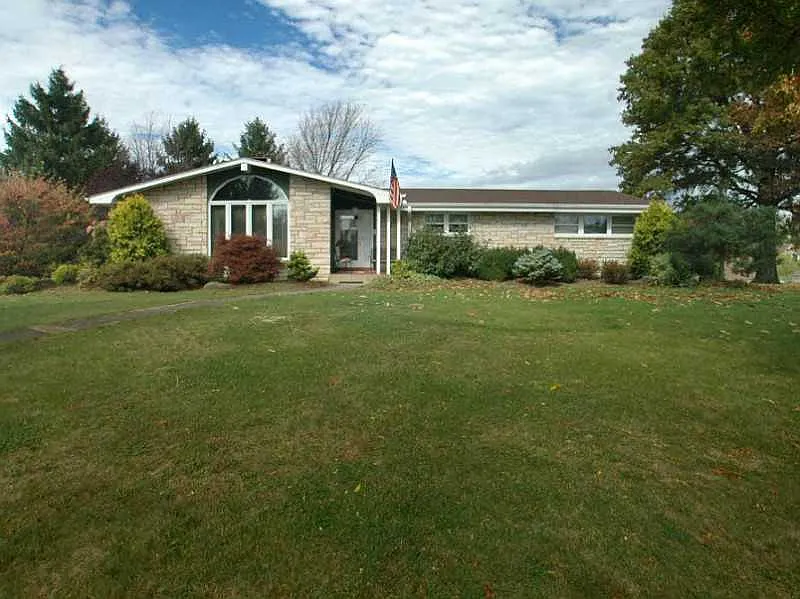 3959 School Rd S photo 1