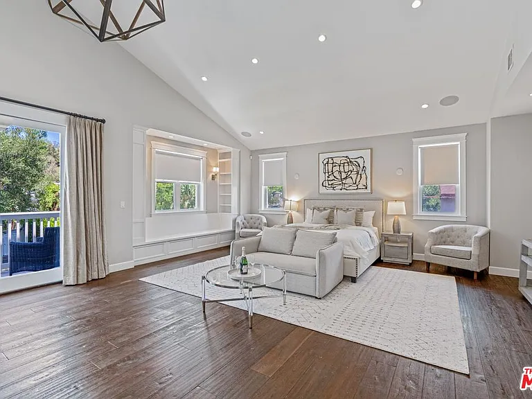 14917 Valley Vista Blvd — Photo 20