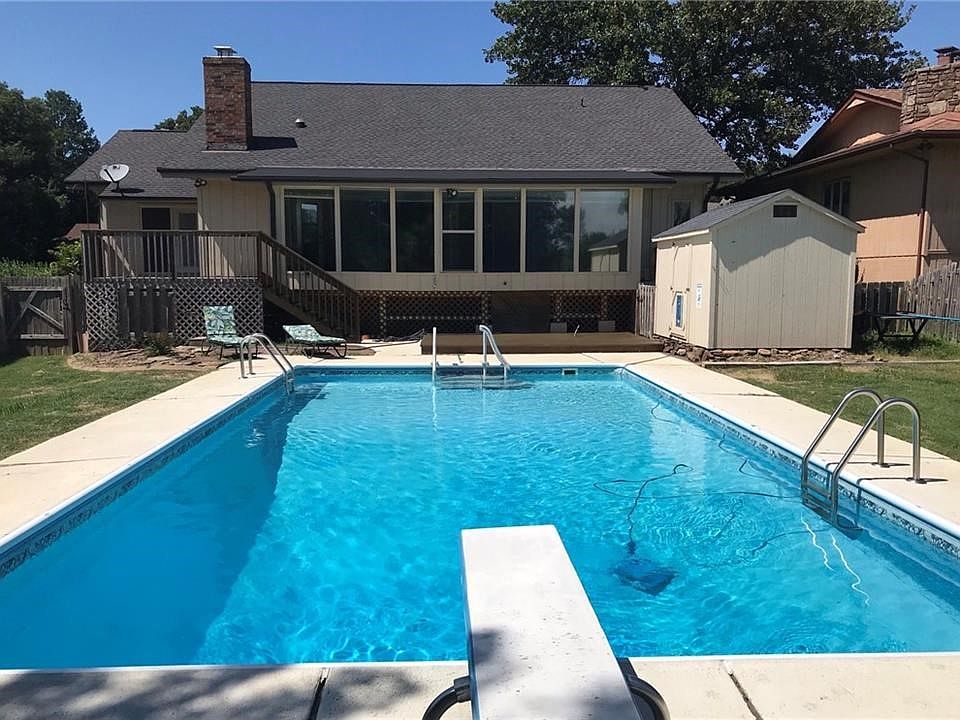 1st image of 5 Carter Cir