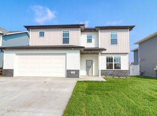 5708 Deb Dr W, West Fargo, ND 58078