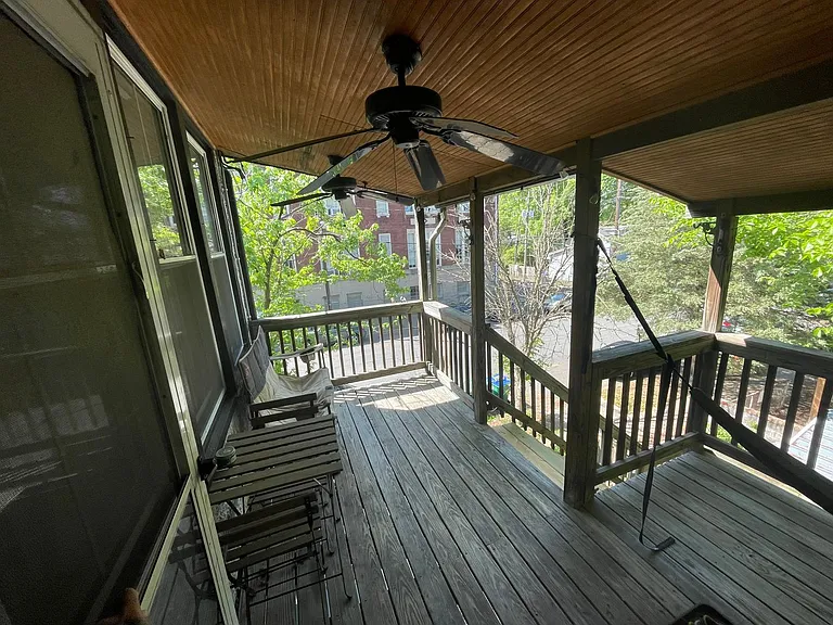 528 S Pine St — Photo 8