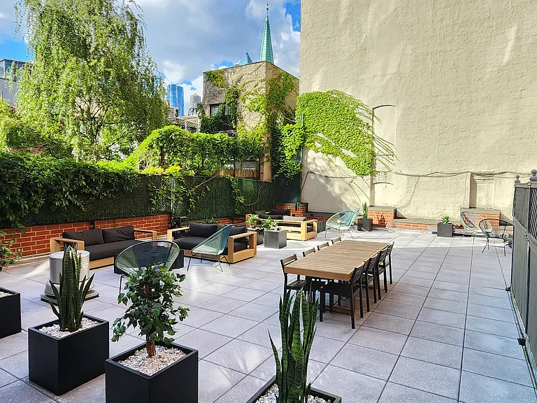 225 8th Ave #6G — Photo 10
