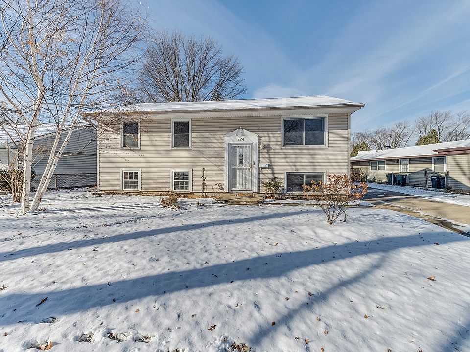 1st image of 724 Wildwood Ln