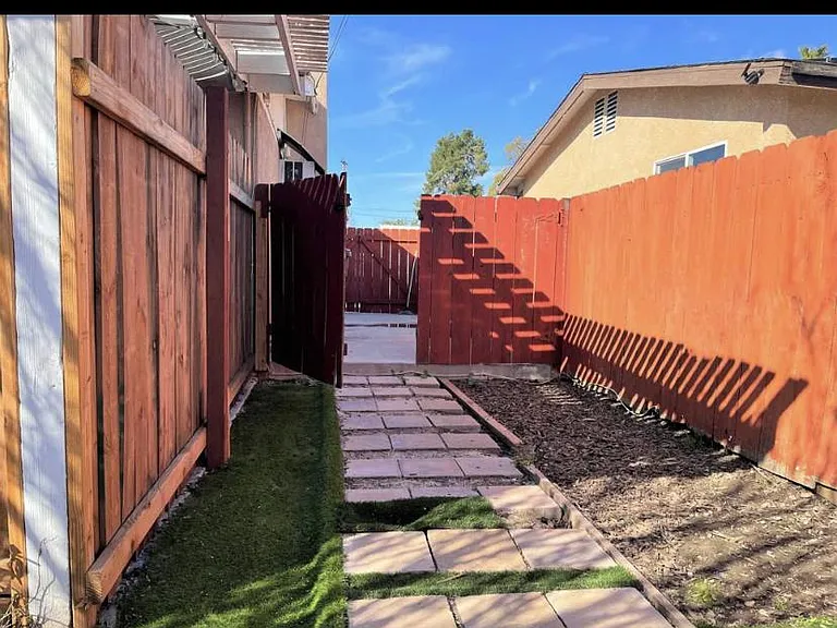 B1281 Shari Way — Photo 3