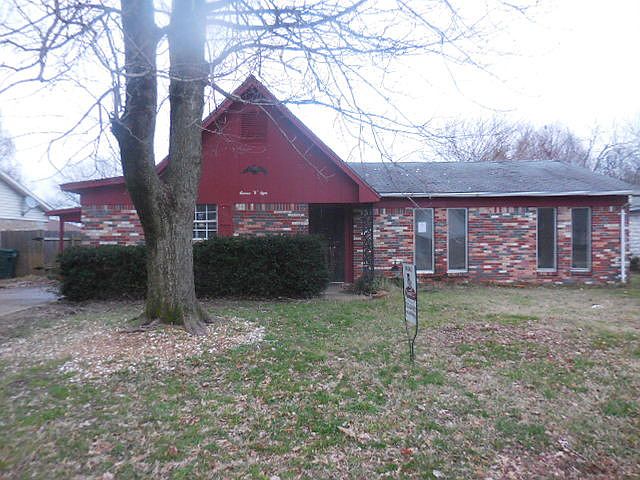 1st image of 1108 Leawood St