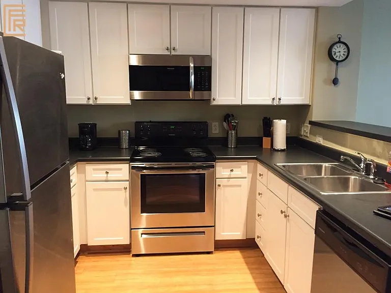 1315 East Blvd #524 — Photo 8