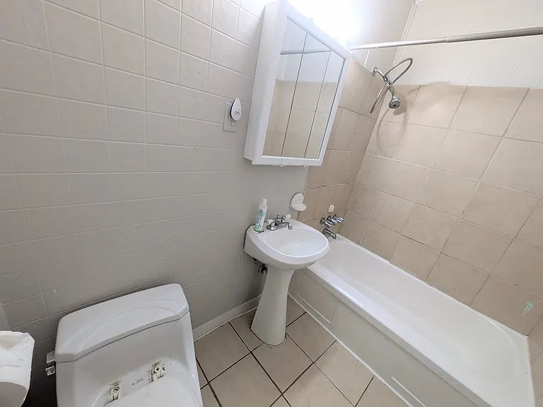 14802 White Ave — Photo 13