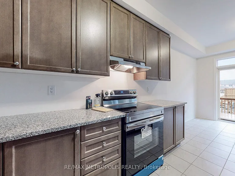 9 Caton Ln — Photo 19