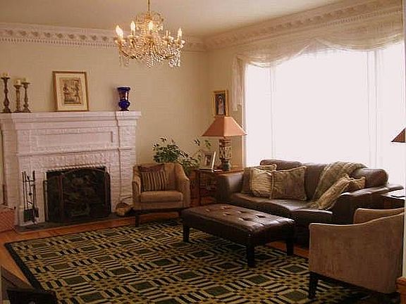 4th image of 209 Wawona St