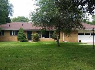1928 W Crest Dr, Toledo, OH 43614