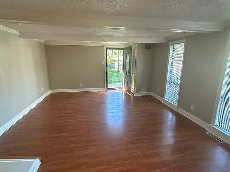 1670 Brodhead Rd #9 — Photo 12