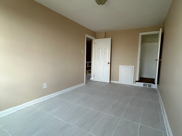 6640 Roosevelt Blvd — Photo 9