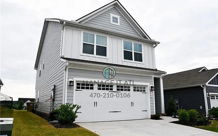 3 bed, 2.5 bath, 1924 sqft, $2,000 — Photo 2