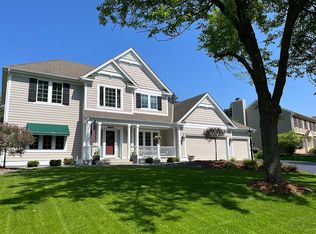3545 Fairfax Ln, Woodbury, MN 55129