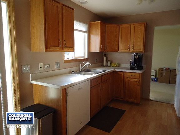 4th image of 160 Clover Chase Cir