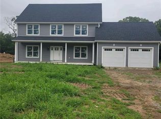 15 Ridgewood St, Waterbury, CT 06710