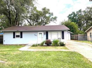 862 Hemlock Dr, Salina, KS 67401