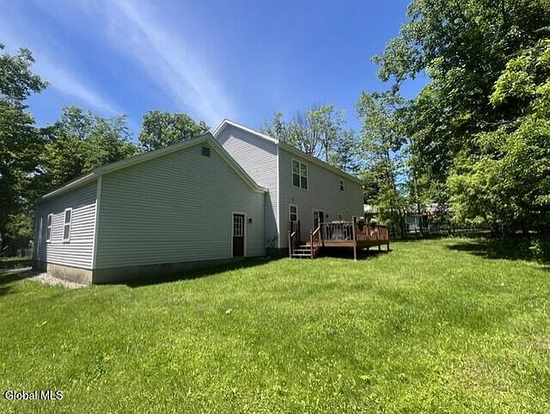 3rd image of 202 Grandview Drive