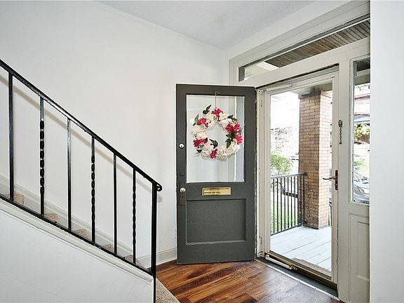 3rd image of 3243 Pinehurst Ave