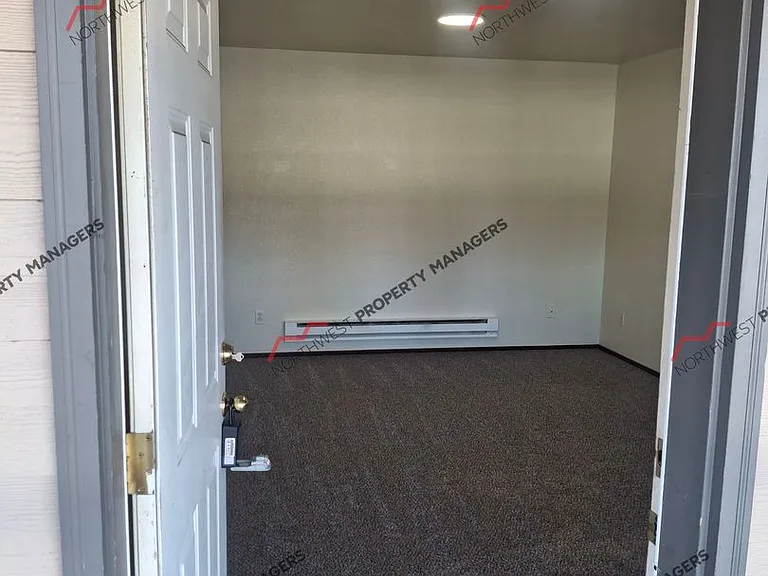 1101 Woodland Ave — Photo 13