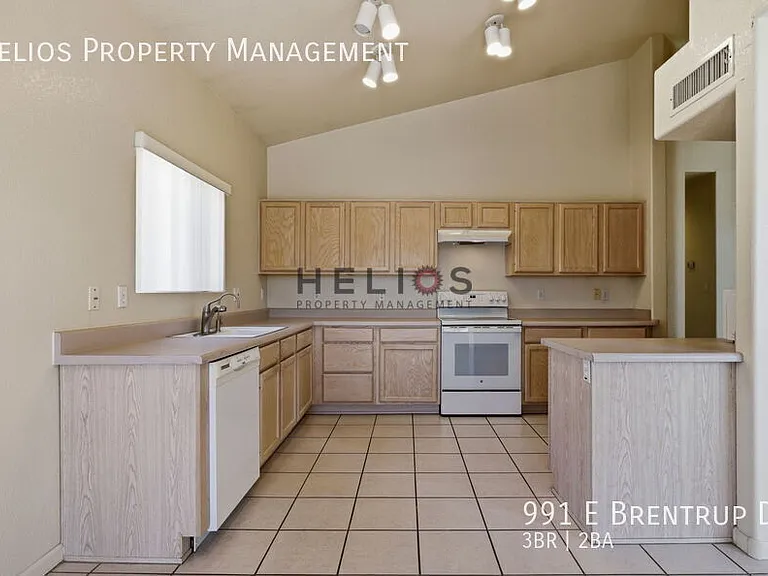 991 E Brentrup Dr — Photo 10