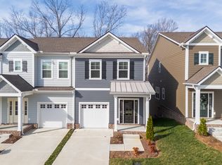 1067 Sweetleaf Dr, Franklin, TN 37064