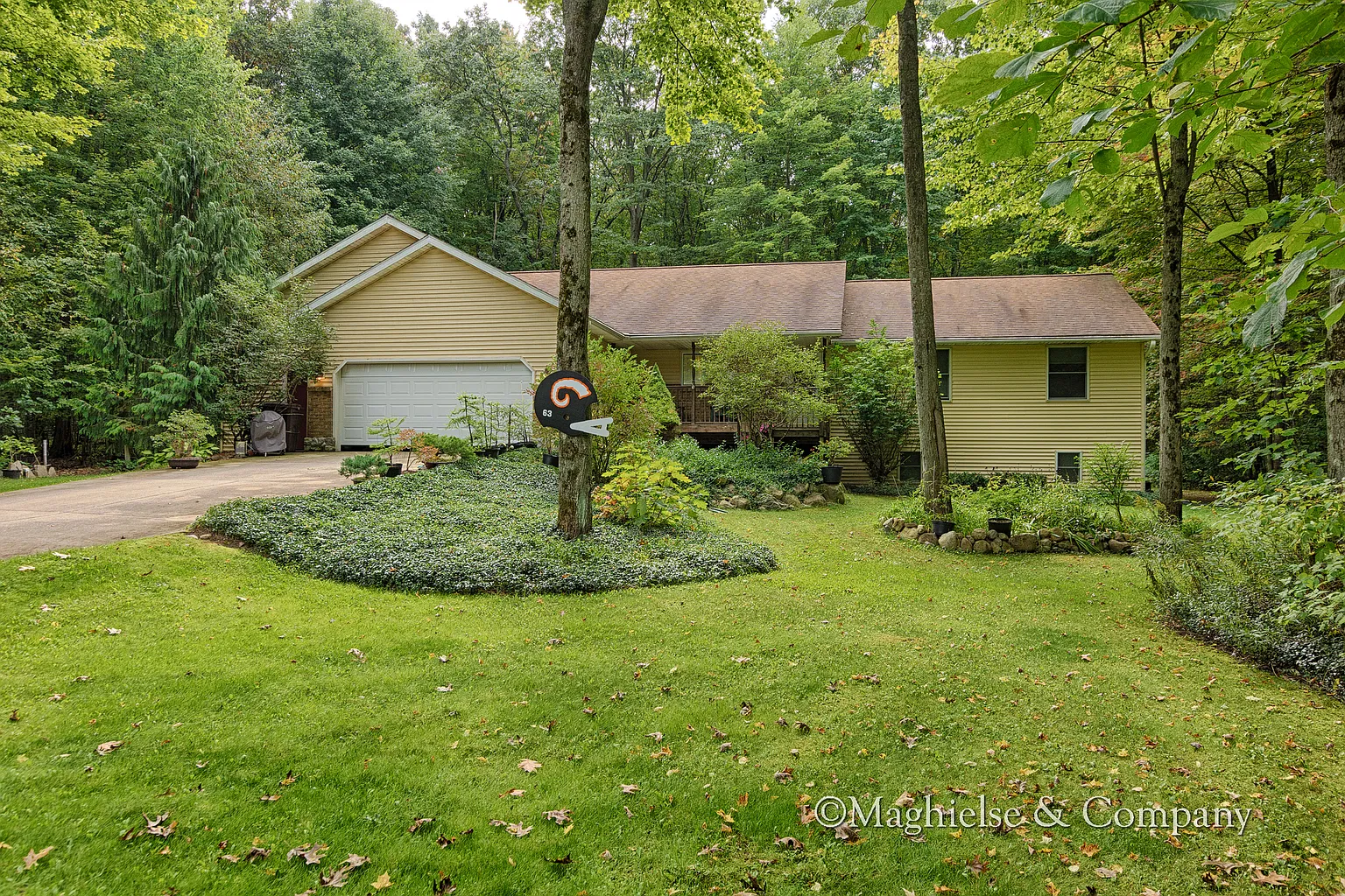 2110 Greentimbers NE photo 1
