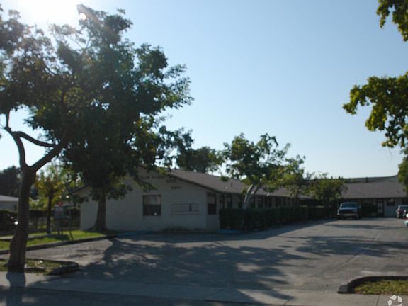 2nd image of 2310 Taylor St #17292682