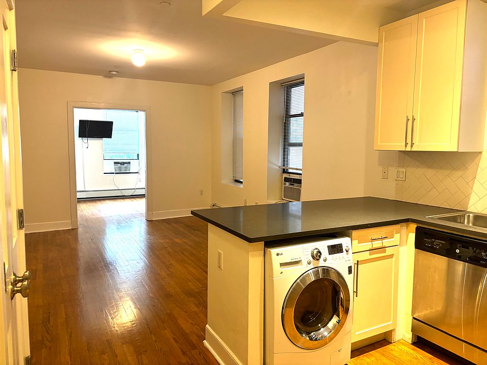 1st image of 305 W 150th St APT 404