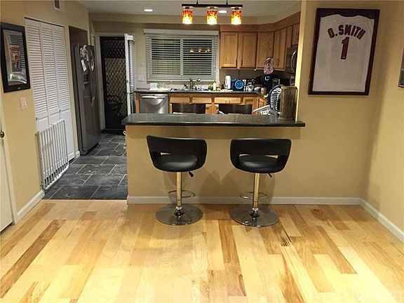 5th image of 18316 Hatteras St APT 36