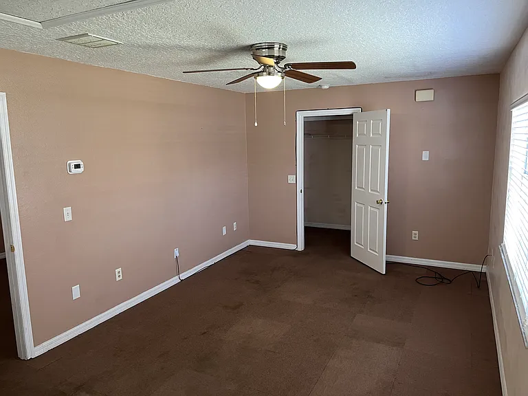 1232-5 Washington Palm Loop — Photo 3