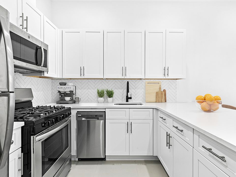 1st image of 146 Mac Dougal St #B