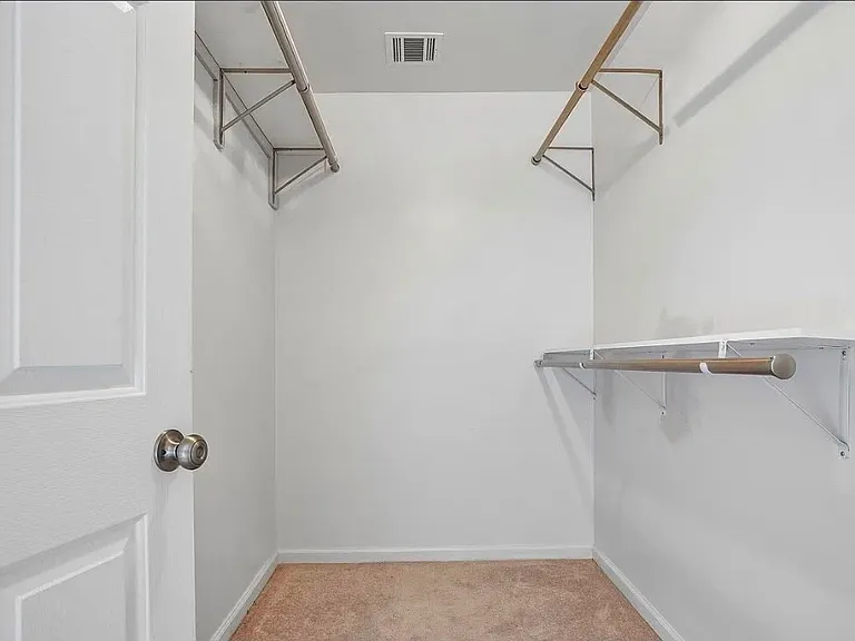 100 Pine St #5 — Photo 13