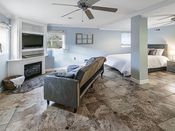 5th image of 3321 Canary Ave