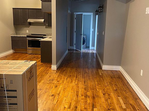 2nd image of 614 Wyoming Ave #308