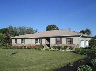 128 Cody Ln, New Castle, PA 16102