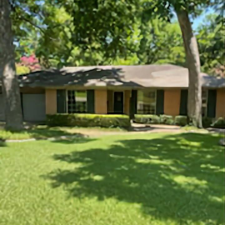 1st image of 8546 Groveland Dr
