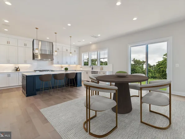 856 N Madison St, Arlington, VA 22205