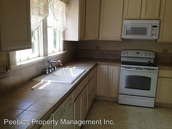 4th image of 1129 I St