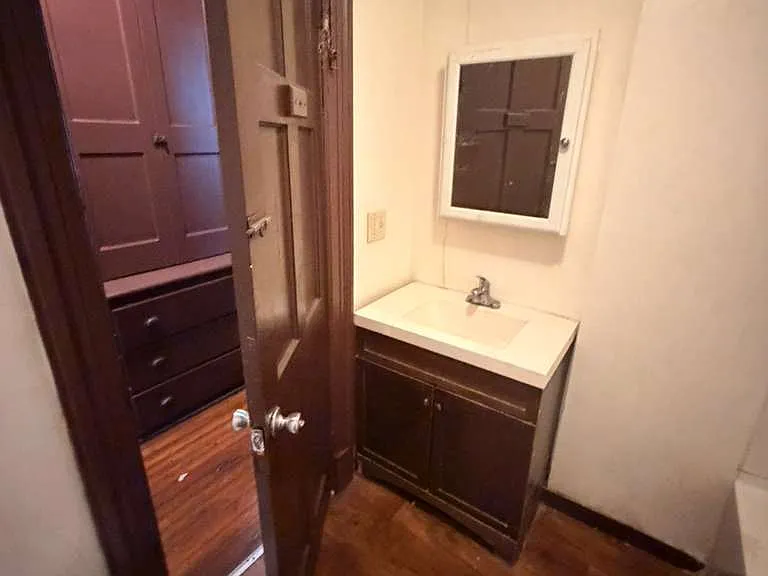385 Orange St #2 — Photo 20