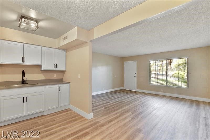 1st image of 595 Royal Crest Cir #1