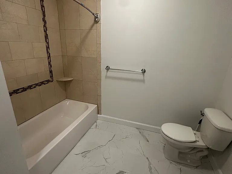 700 New St #102 — Photo 17