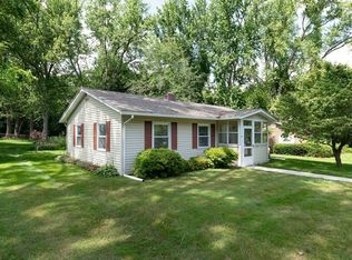 32 Hayes Ave, Northampton, MA 01060