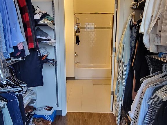 5th image of 619 W Jackson Blvd #1503