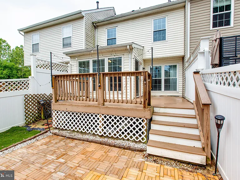 8125 Gray Stone Ln — Photo 41