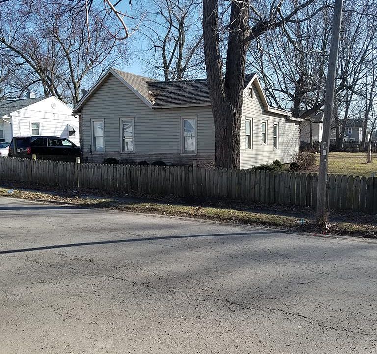 1st image of 639 Ewing Ave
